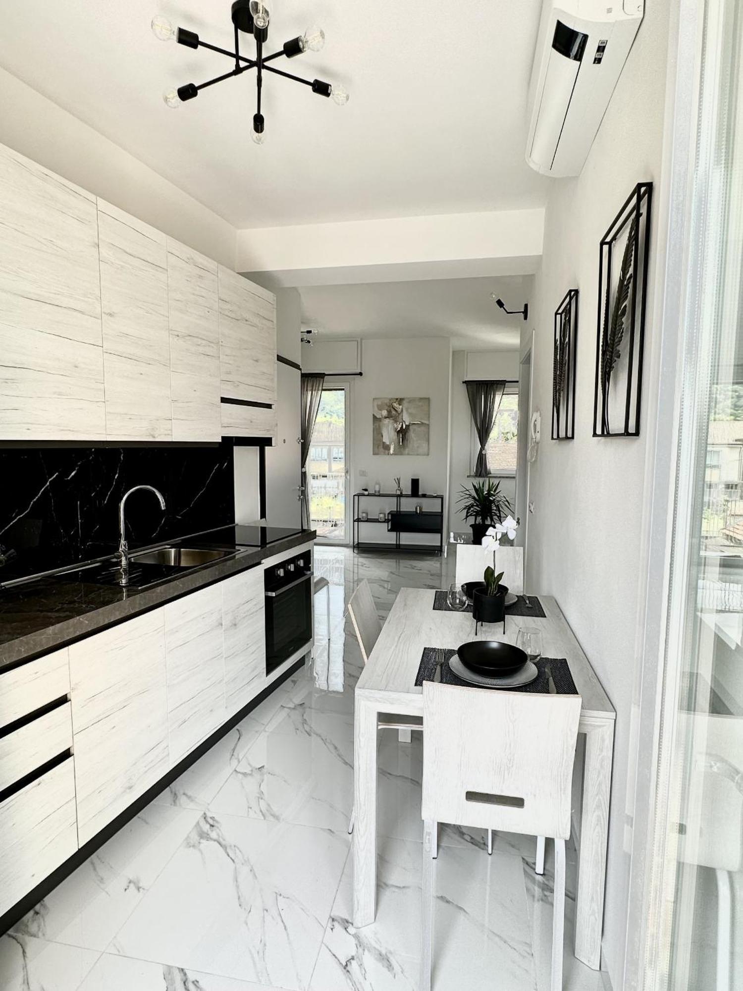 Casa La Rosa Apartment เลซา ภายนอก รูปภาพ
